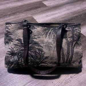 Vintage Bueno tapestry jungle zebra bag metal snap magnetic closure